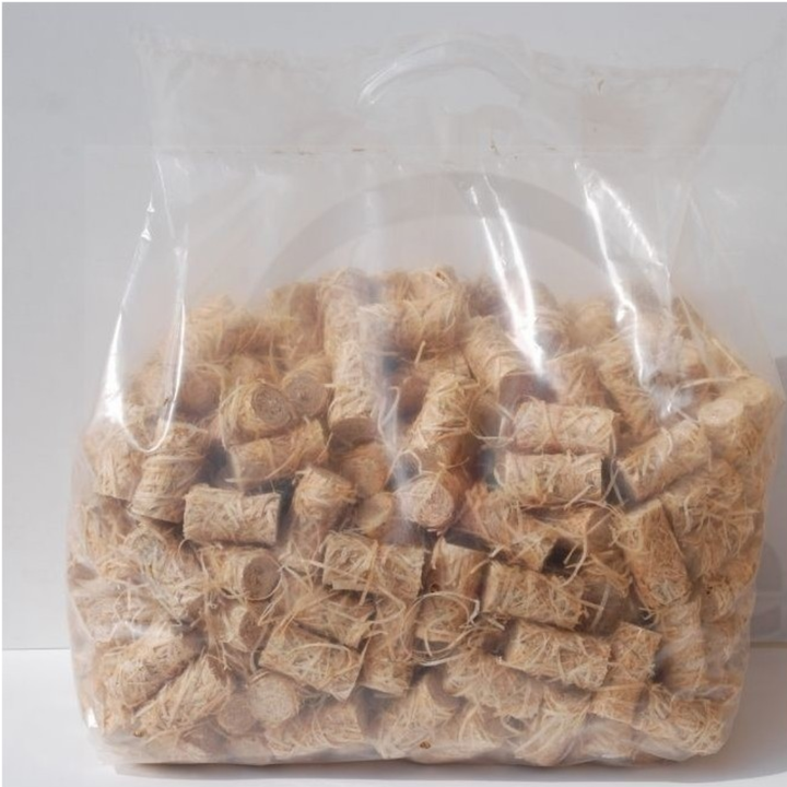 100% přírodní podpalovače z dřevité vlny – pytel 12,5 kg (950 ks)